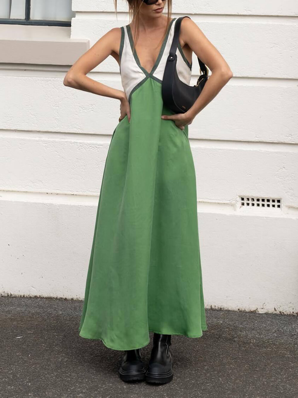 Vestido elegante con escote en V y paneles de color en contraste
