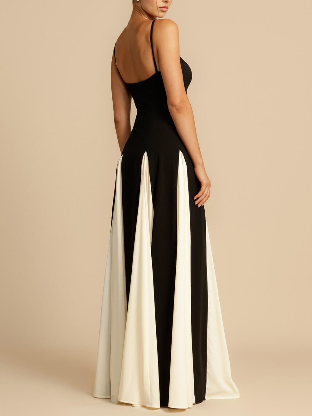Vestido maxi de tul con paneles, de corte en A, tipo slip