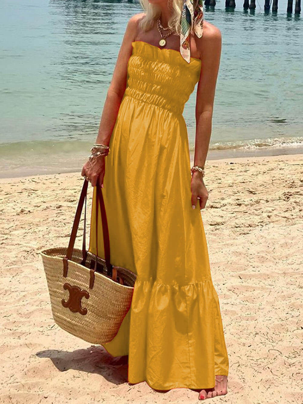 Vestido maxi para vacaciones con hombros descubiertos y busto fruncido