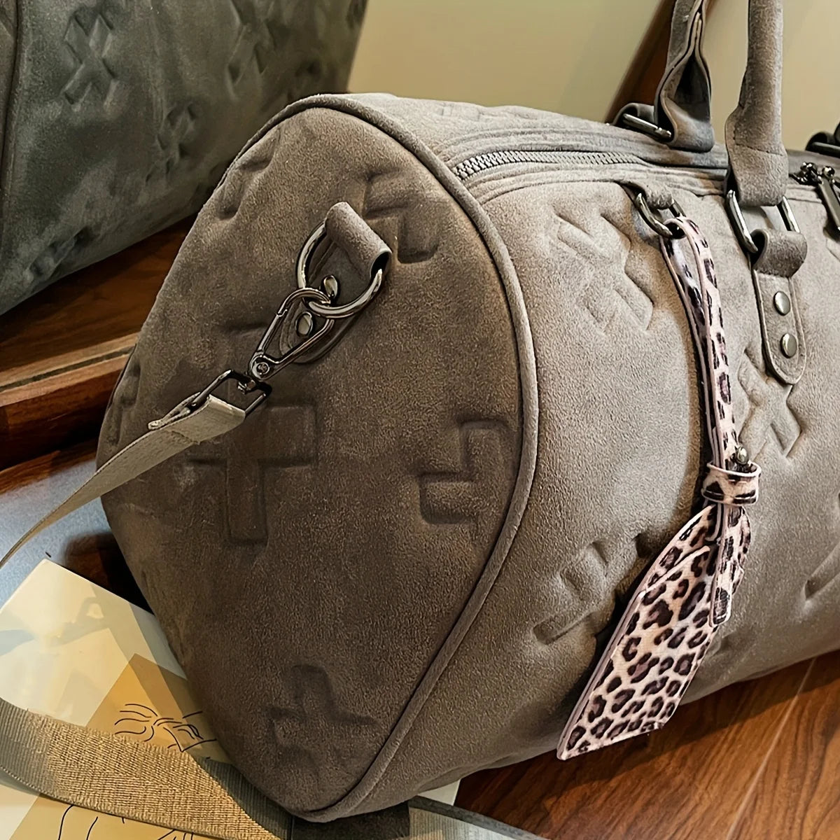 Bolso de fin de semana de gamuza Axis