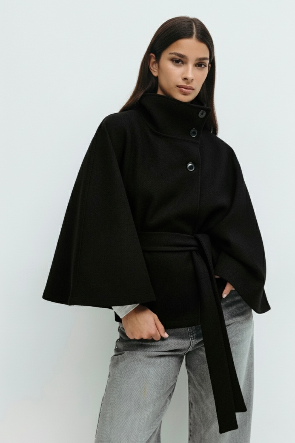 Chloe | Chaqueta de capa con cuello alto y cinturón