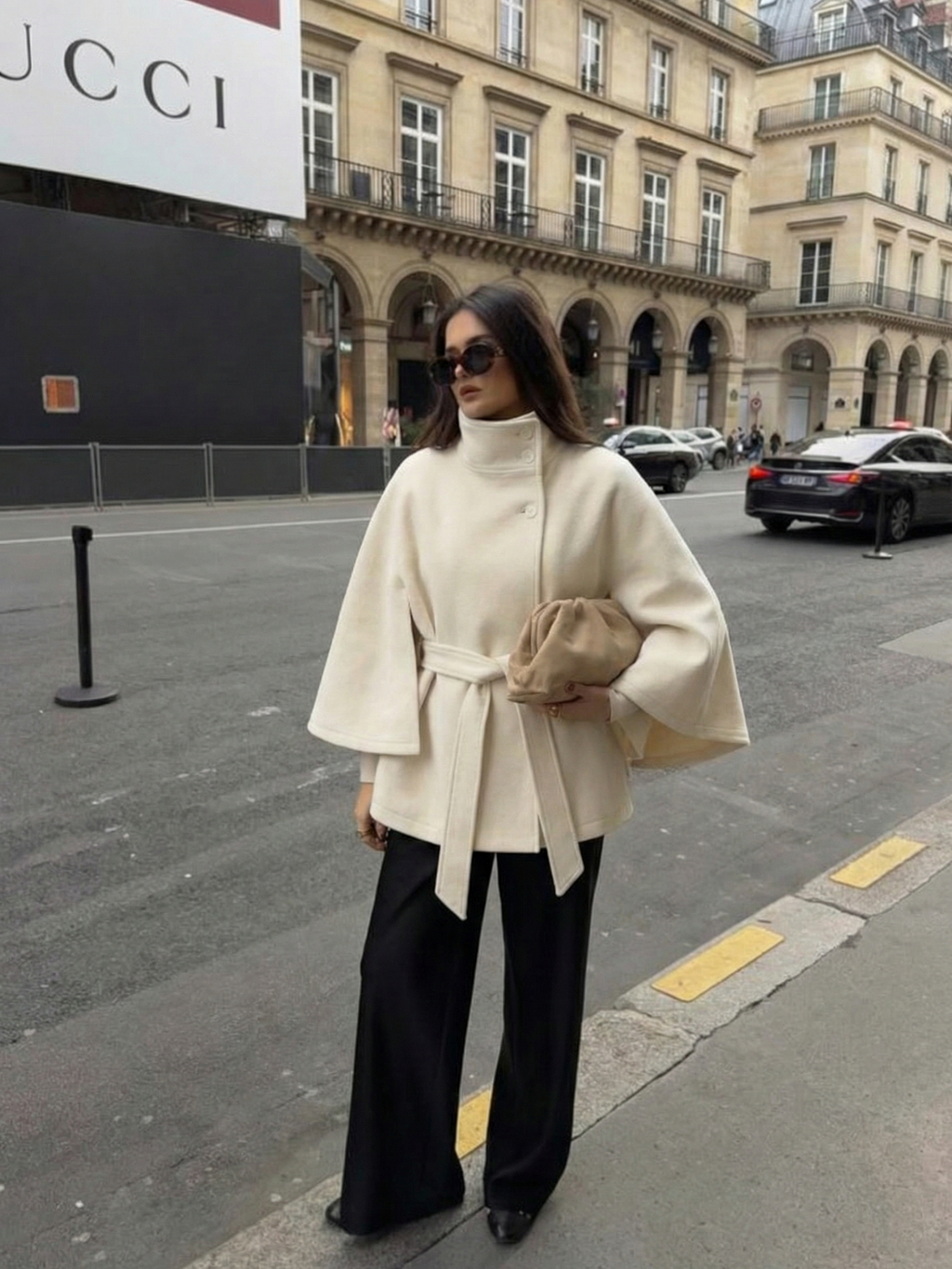 Chloe | Chaqueta de capa con cuello alto y cinturón