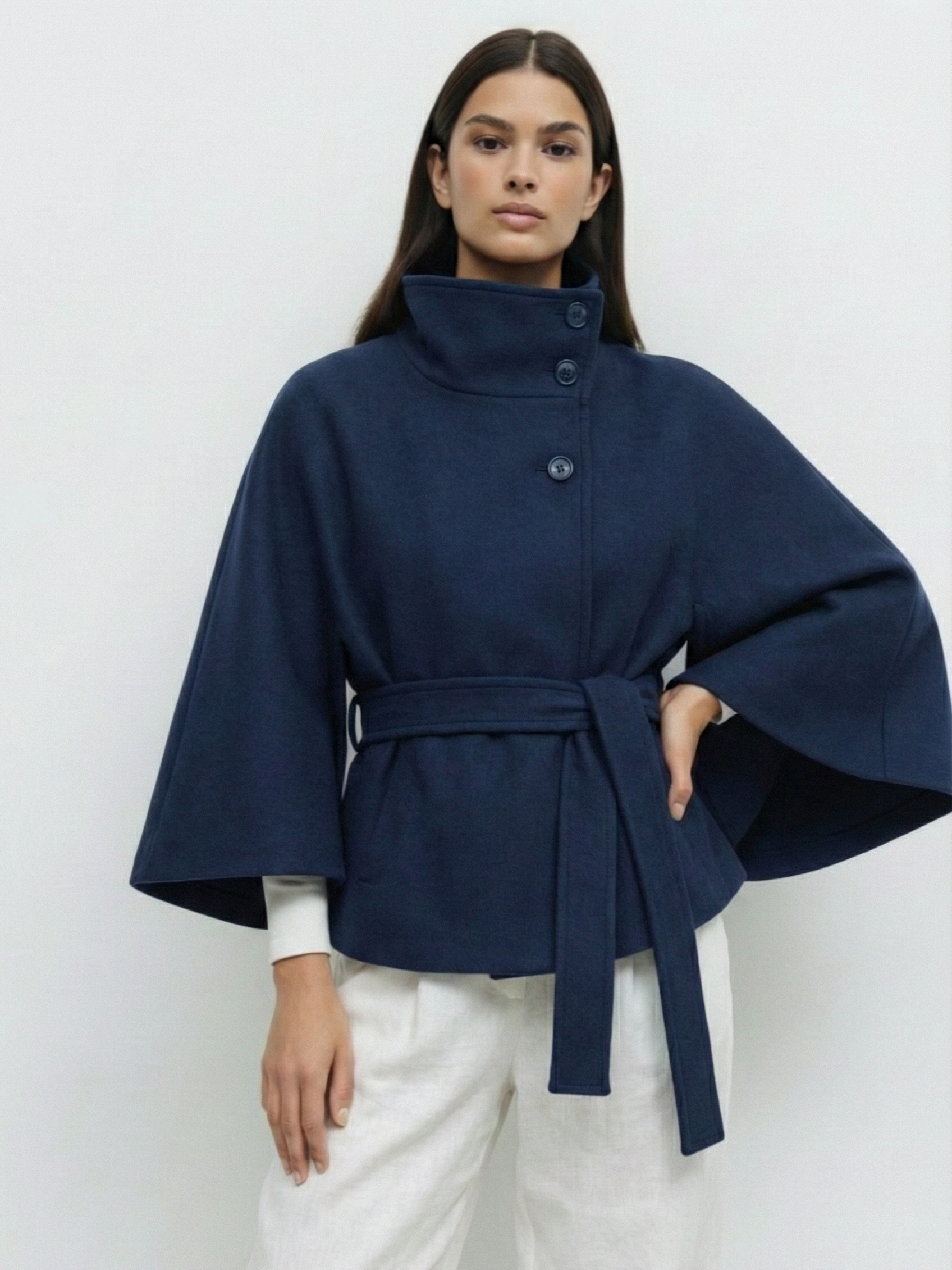 Chloe | Chaqueta de capa con cuello alto y cinturón