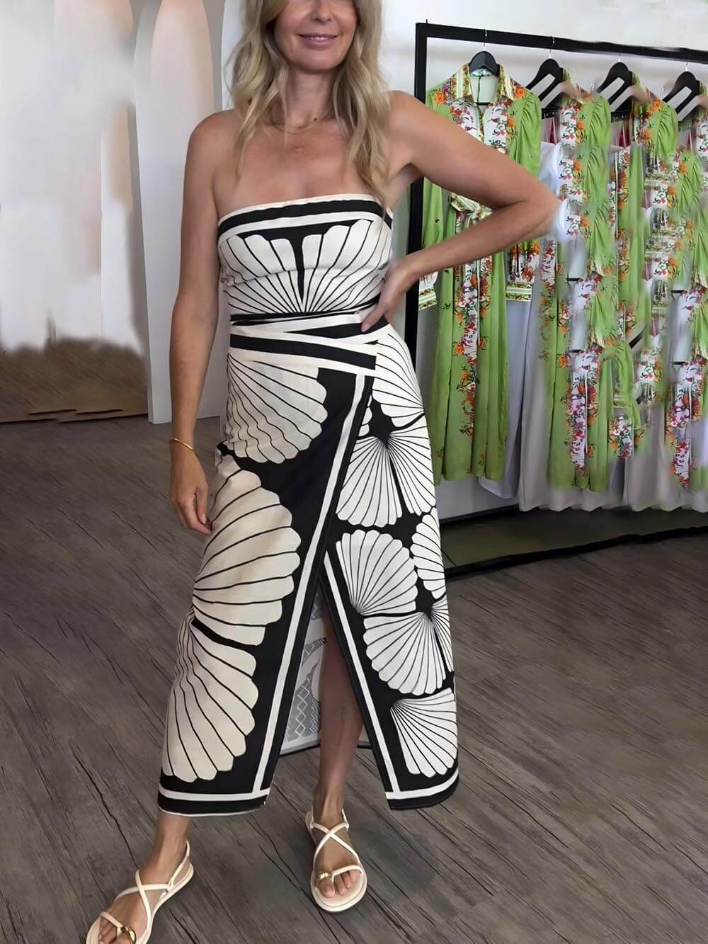 Vestido midi único con estampado floral y hombros descubiertos